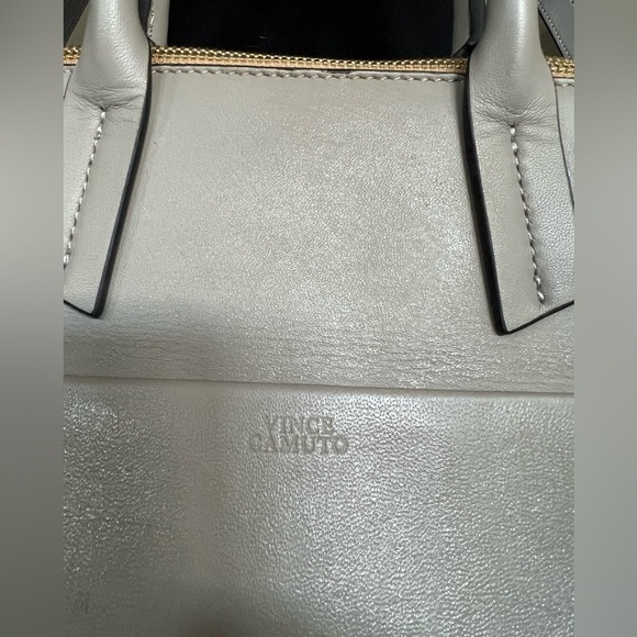 Vince CAMUTO DAVIA SATCHEL - 100% Leather - PRISTINE CONDITION - Picture 7 of 16